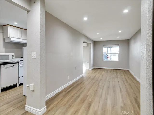 985 1/2 Dexter Street, Los Angeles, California 90042