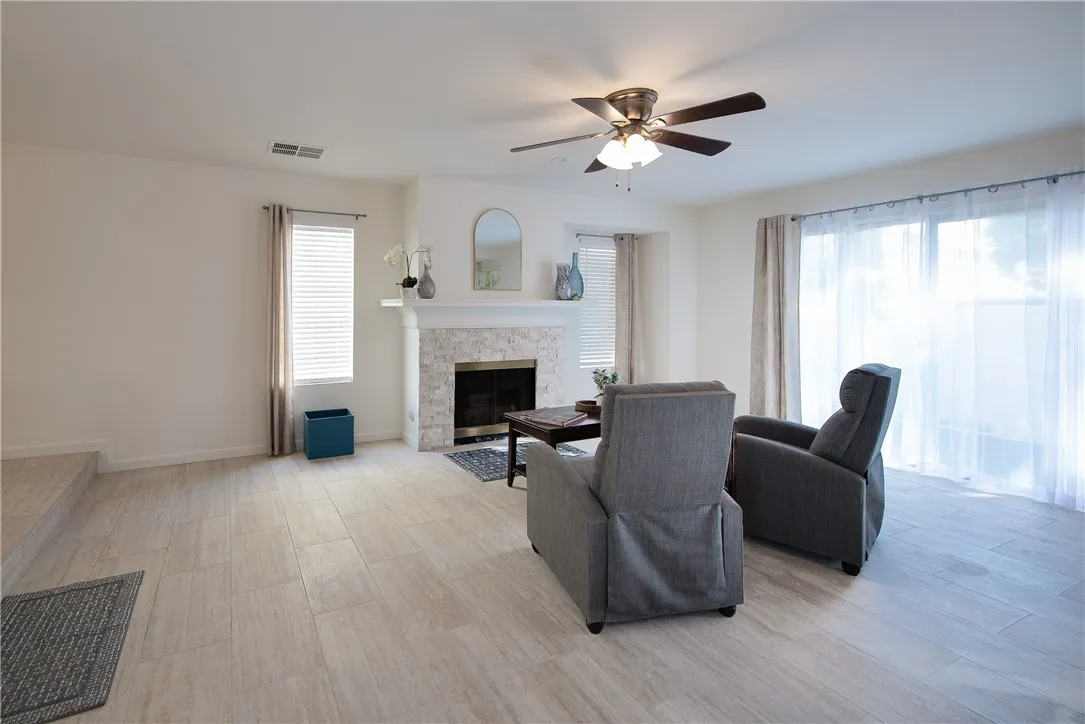 401 W 220th Street  home-pic-14