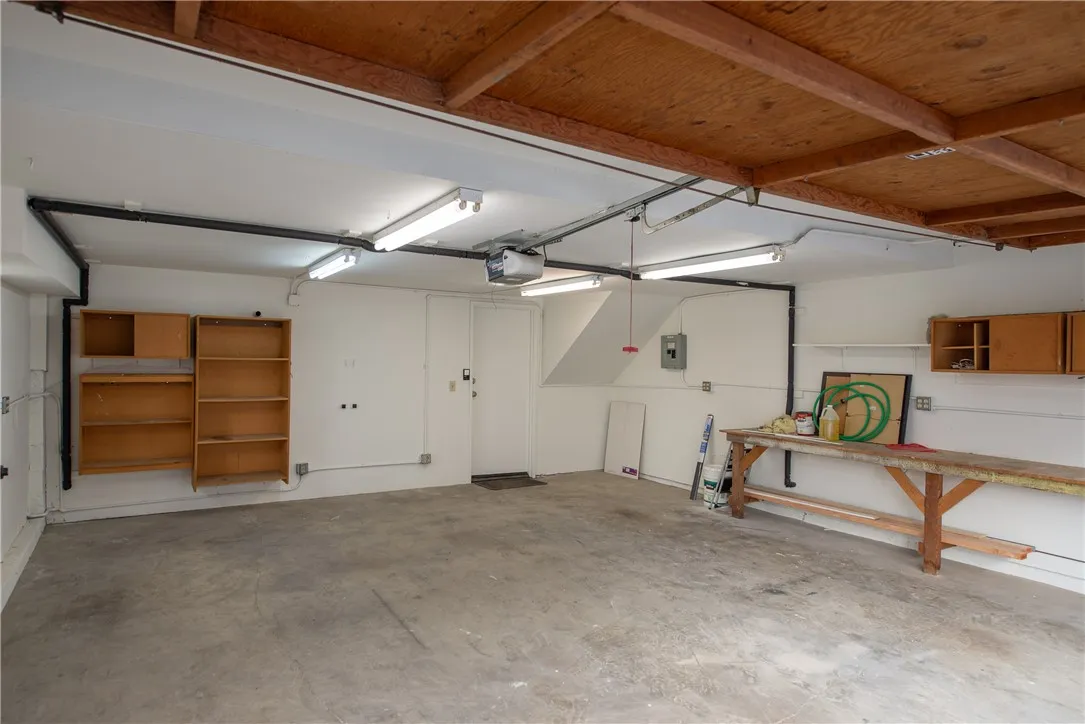 401 W 220th Street  home-pic-10
