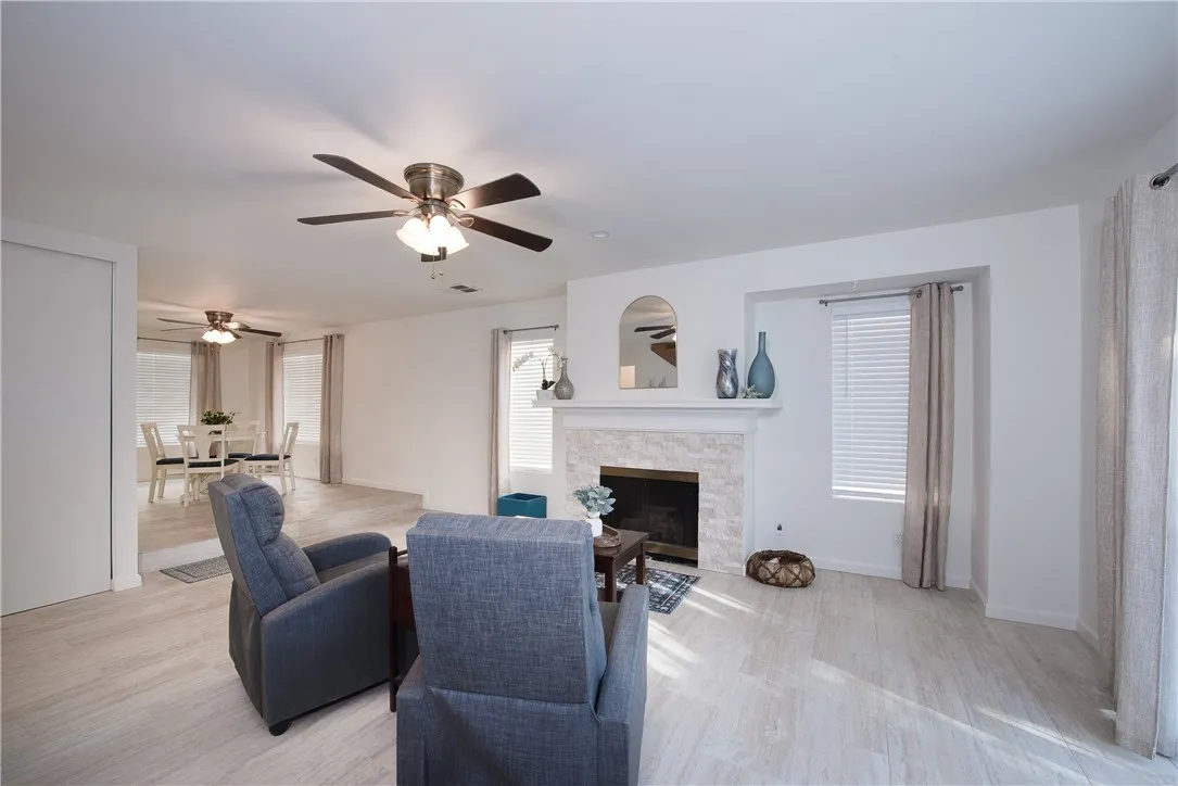401 W 220th Street  home-pic-12