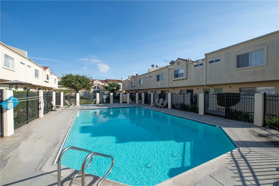 401 W 220th Street  home-pic-8