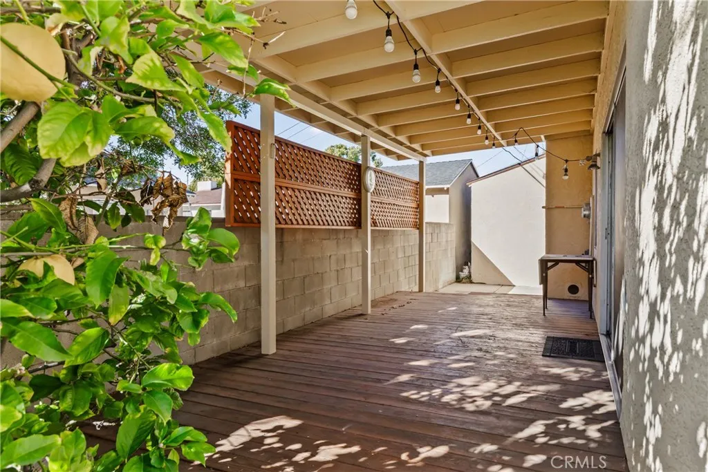 531 N Niagara, Burbank, California 91505 home-pic-23