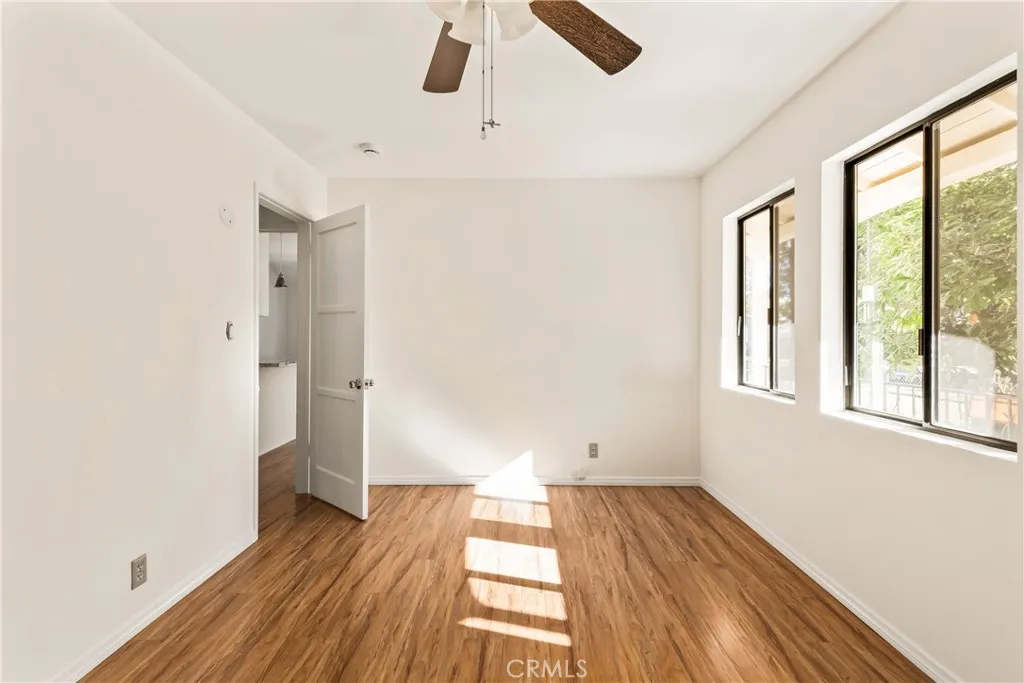 531 N Niagara, Burbank, California 91505 home-pic-11