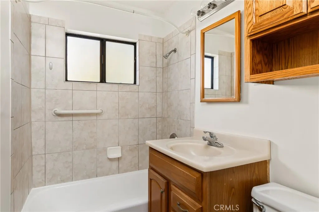 531 N Niagara, Burbank, California 91505 home-pic-10