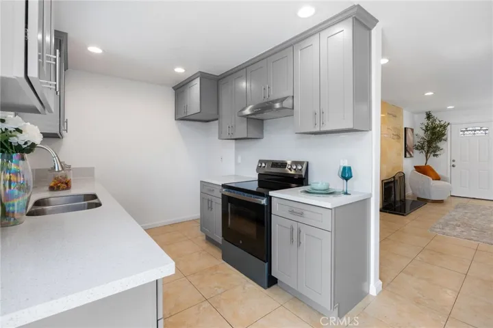 13301 Verde Street, Garden Grove, California 92844