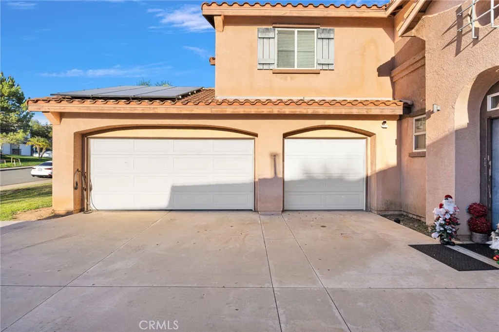 10180 Via Pescadero, Moreno Valley, California 92557 home-pic-4