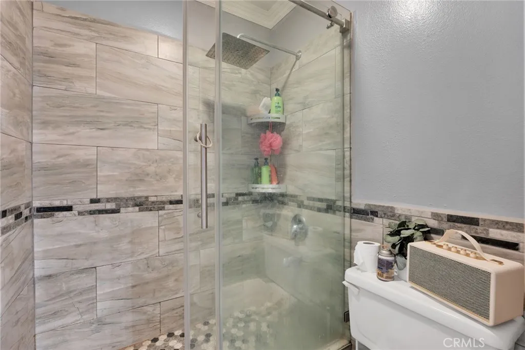 10180 Via Pescadero, Moreno Valley, California 92557 home-pic-37