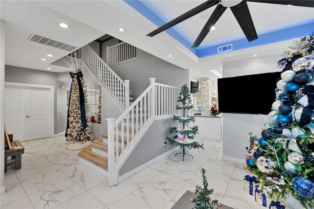 10180 Via Pescadero, Moreno Valley, California 92557 home-pic-8