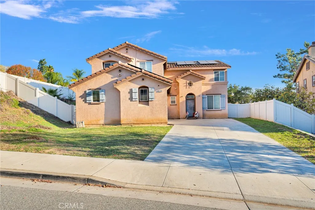 10180 Via Pescadero, Moreno Valley, California 92557 home-pic-2