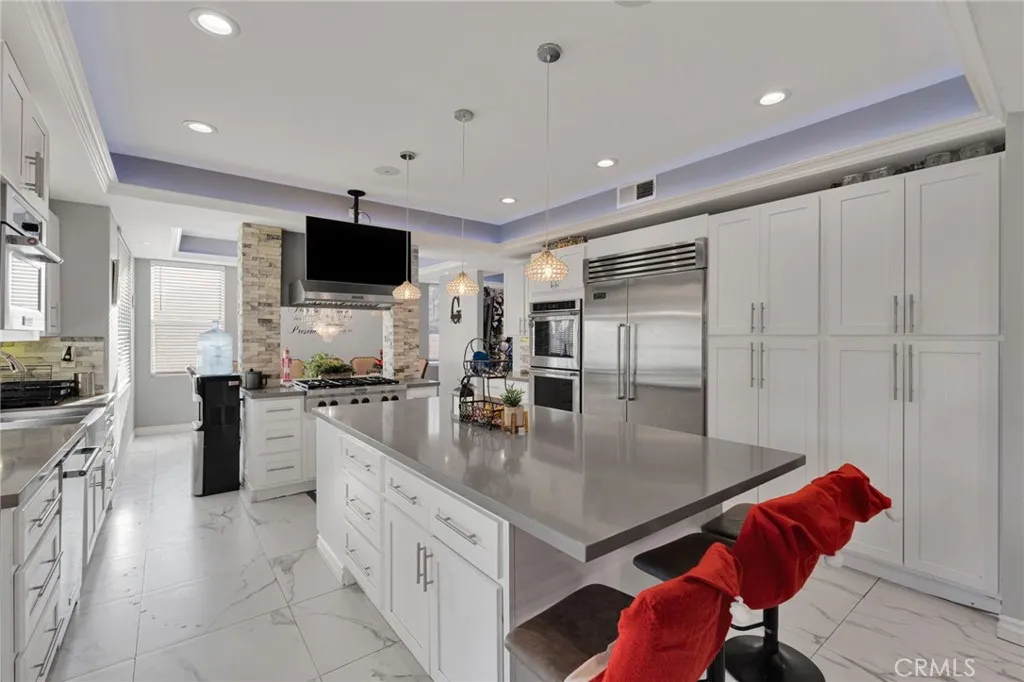 10180 Via Pescadero, Moreno Valley, California 92557 home-pic-16