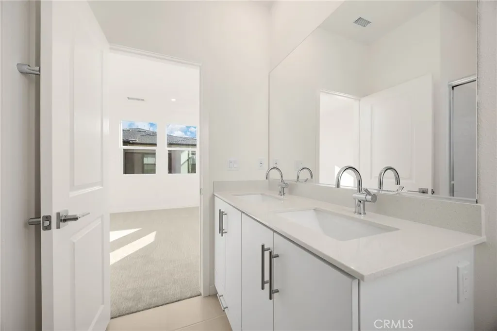109 S Laxore Street 306, Anaheim, California 92804 home-pic-28