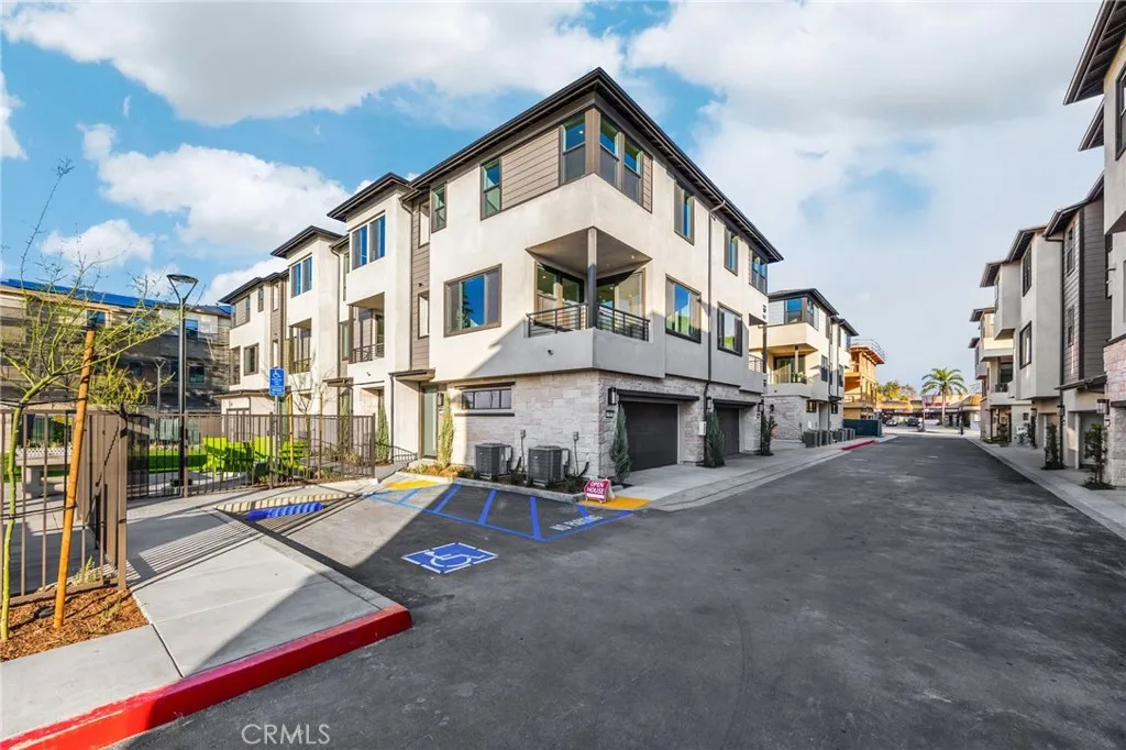 109 S Laxore Street 306, Anaheim, California 92804 home-pic-42