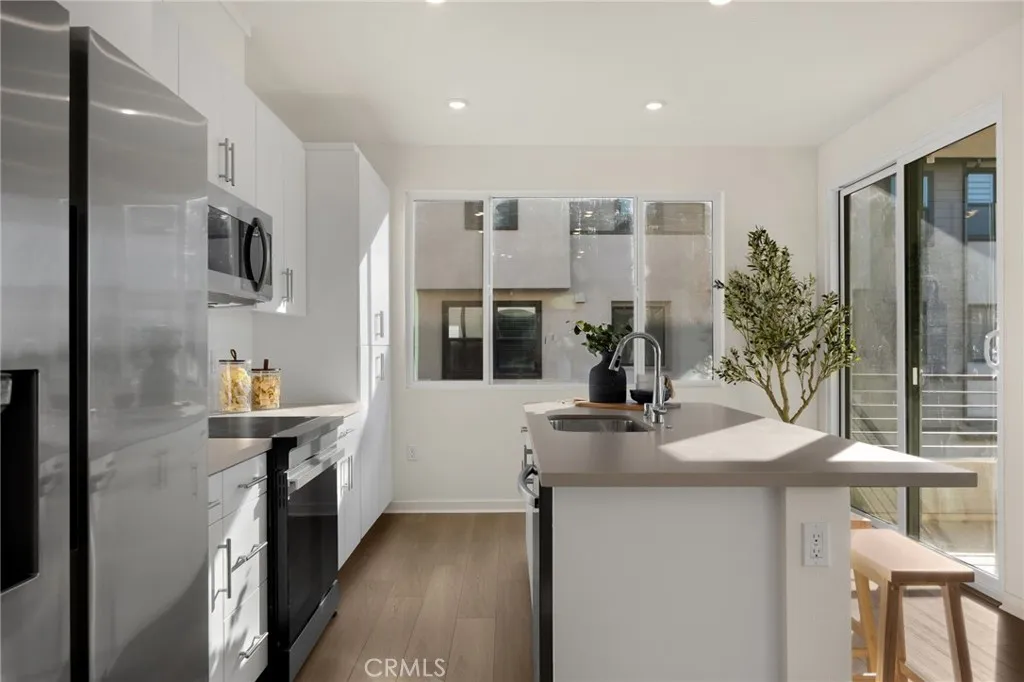 109 S Laxore Street 306, Anaheim, California 92804 home-pic-18