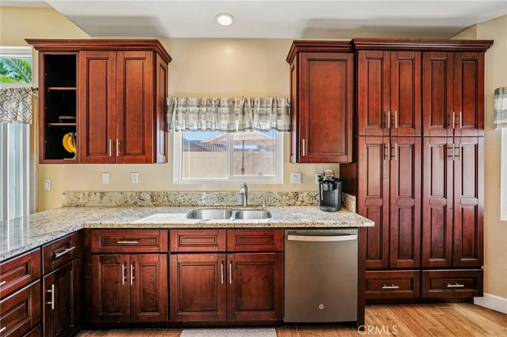 42364 Corte Villosa, Temecula, California 92592 home-pic-12