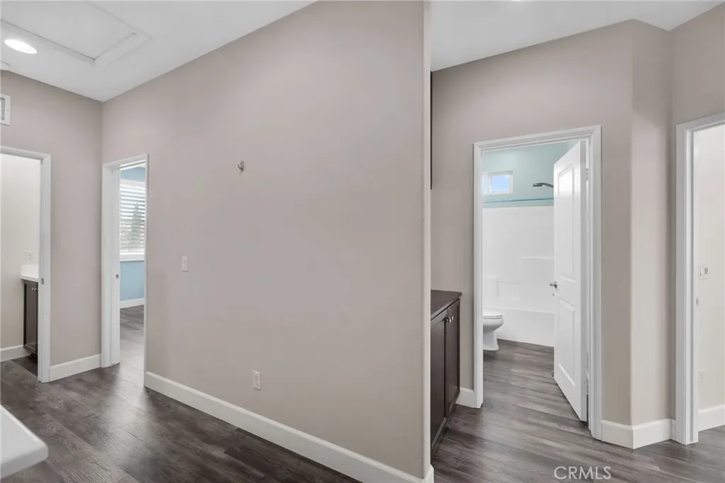 6396 Pictor Court, Eastvale, California 91752 home-pic-18
