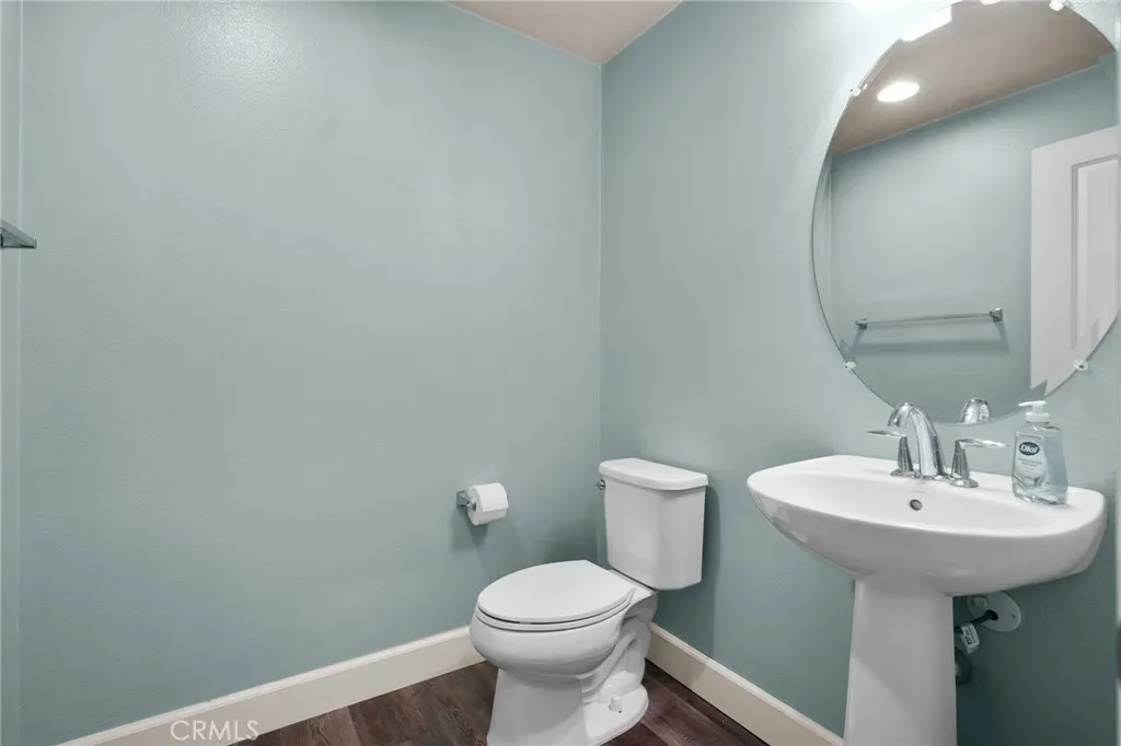 6396 Pictor Court, Eastvale, California 91752 home-pic-17