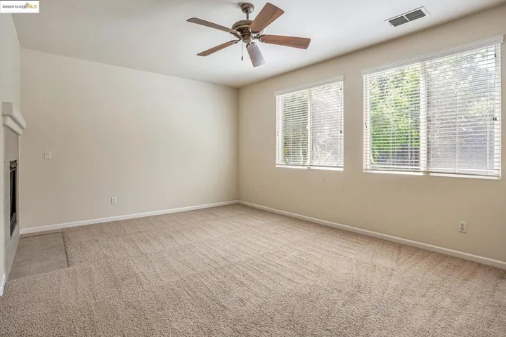 1319 Teal Hollow Dr, Yuba City, California 95993