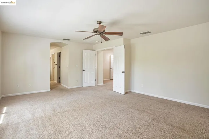 1319 Teal Hollow Dr, Yuba City, California 95993