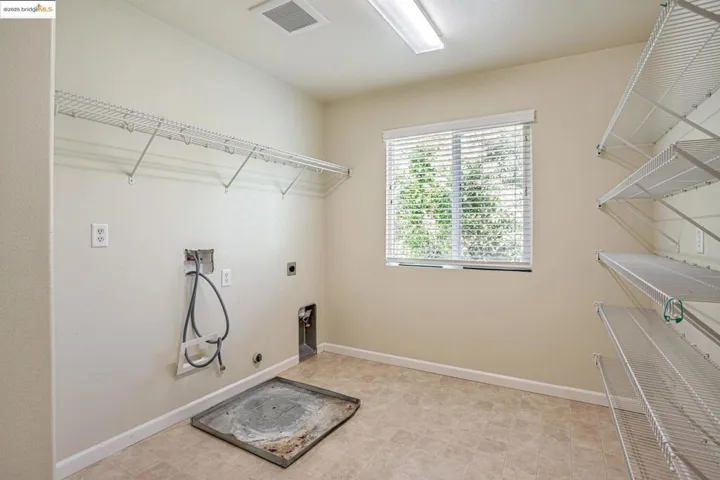 1319 Teal Hollow Dr, Yuba City, California 95993