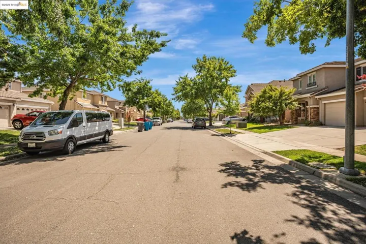 1319 Teal Hollow Dr, Yuba City, California 95993