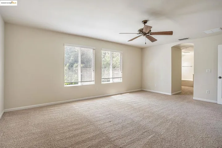 1319 Teal Hollow Dr, Yuba City, California 95993