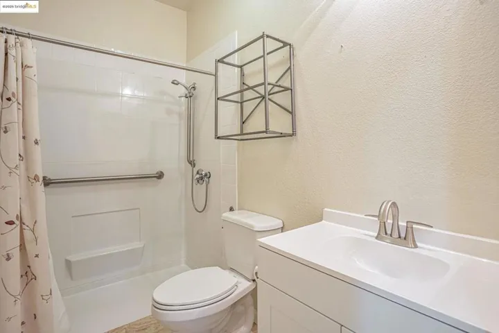 1319 Teal Hollow Dr, Yuba City, California 95993