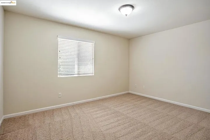 1319 Teal Hollow Dr, Yuba City, California 95993