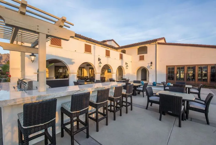 44-web-or-mls-Signature_PGA_West_1215_00