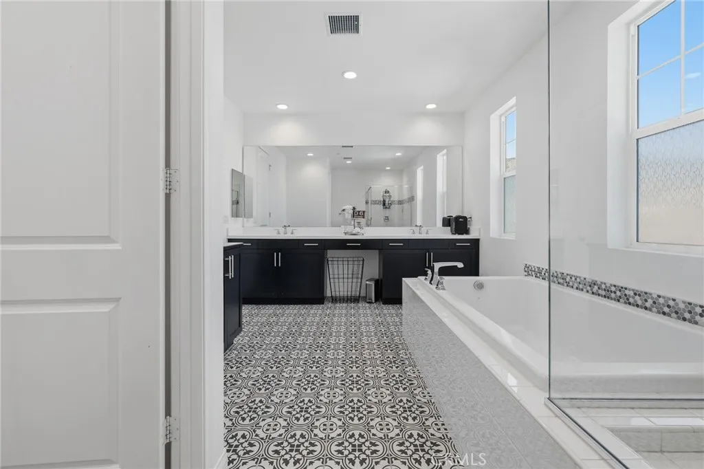 369 Rose, Fillmore, California 93015 home-pic-35