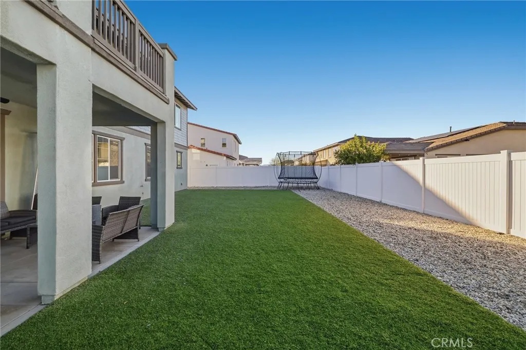 369 Rose, Fillmore, California 93015 home-pic-32