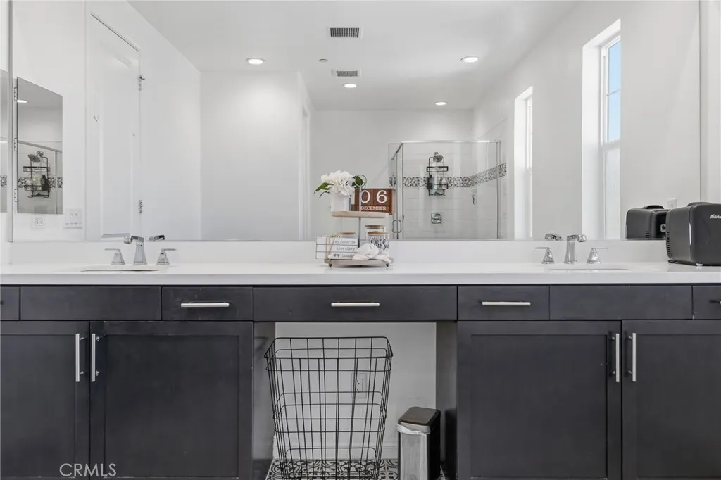 369 Rose, Fillmore, California 93015 home-pic-16