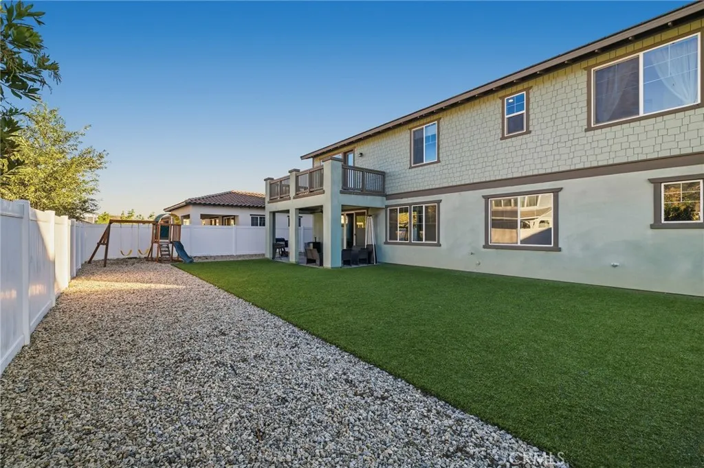 369 Rose, Fillmore, California 93015 home-pic-33