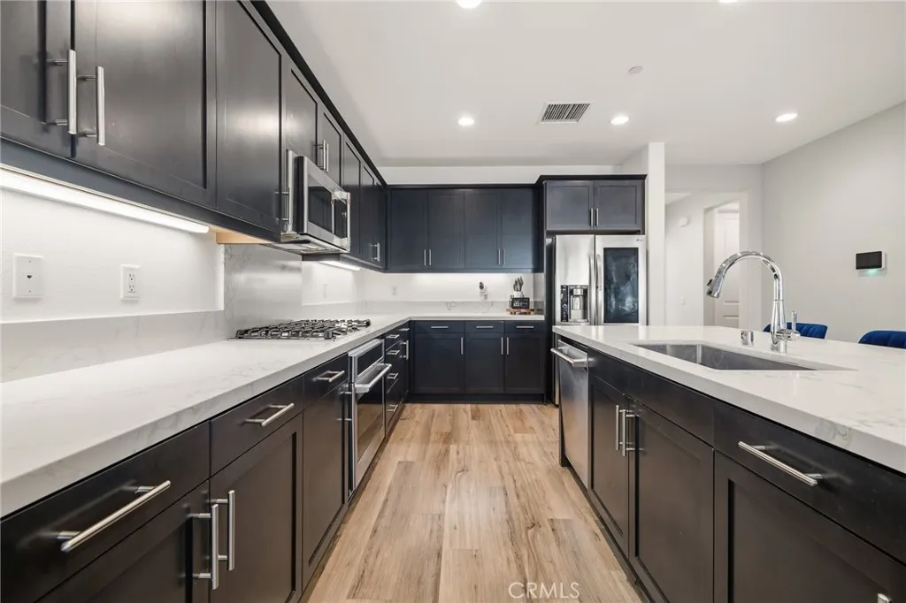 369 Rose, Fillmore, California 93015 home-pic-7