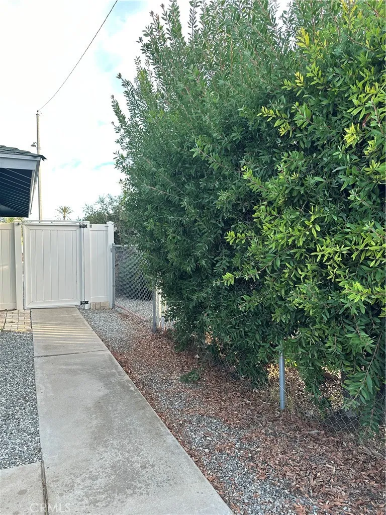 29051 Snead Drive, Menifee, California 92586 home-pic-20