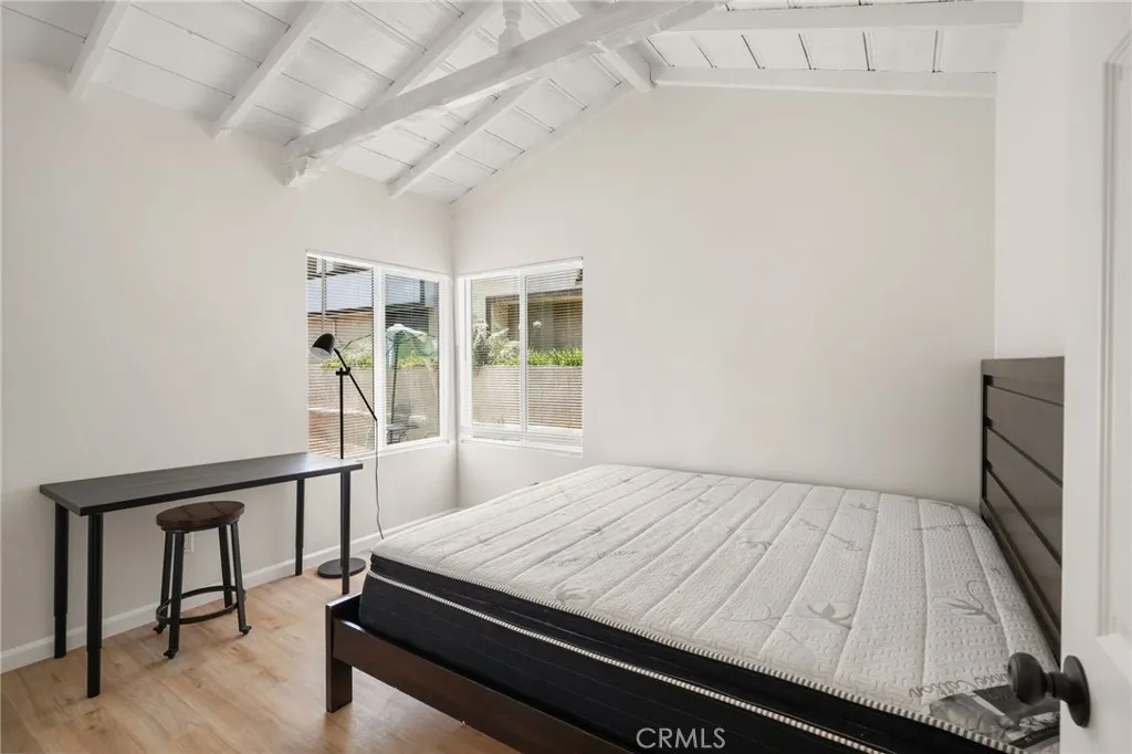 1523 Rock Glen Avenue, Glendale, California 91205 home-pic-12