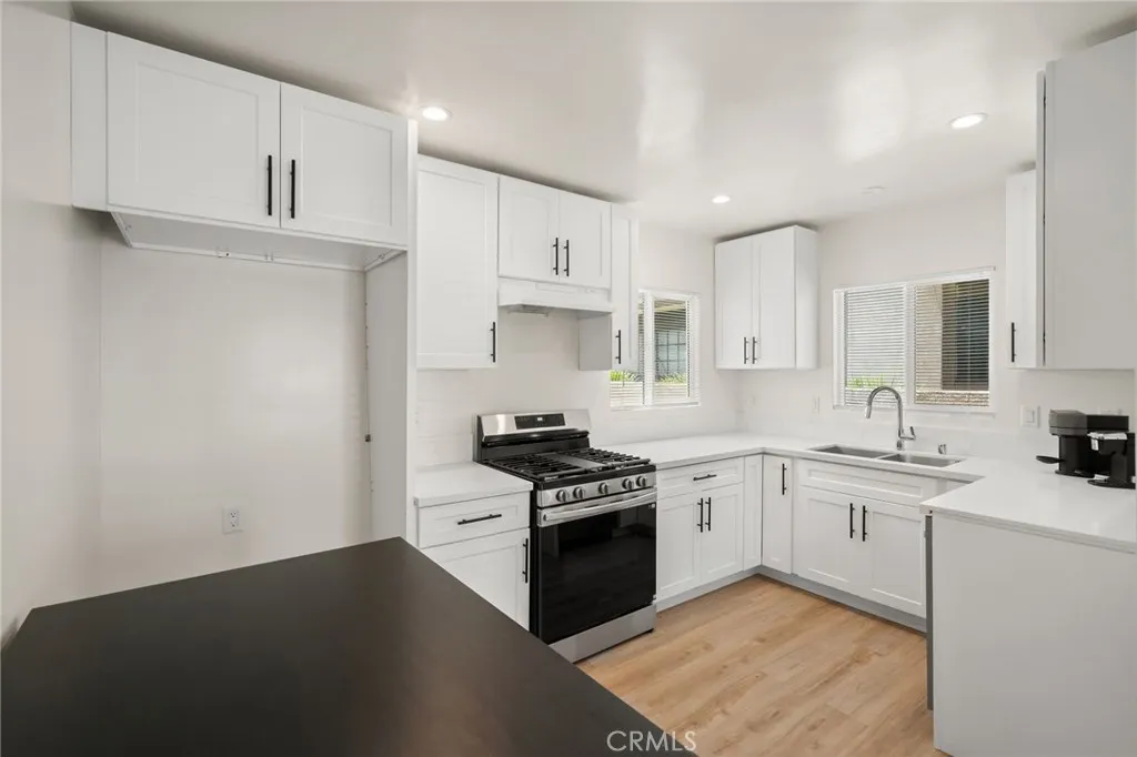 1523 Rock Glen Avenue, Glendale, California 91205 home-pic-7