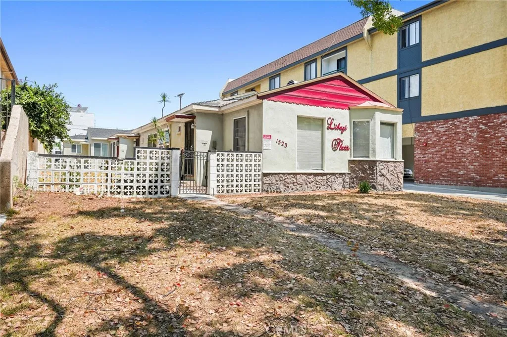 1523 Rock Glen Avenue, Glendale, California 91205 home-pic-1