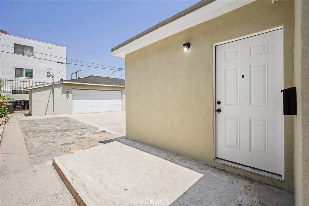 1523 Rock Glen Avenue, Glendale, California 91205 home-pic-19