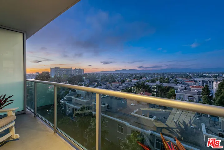13700 Marina Pointe Drive 807, Marina Del Rey, California 90292