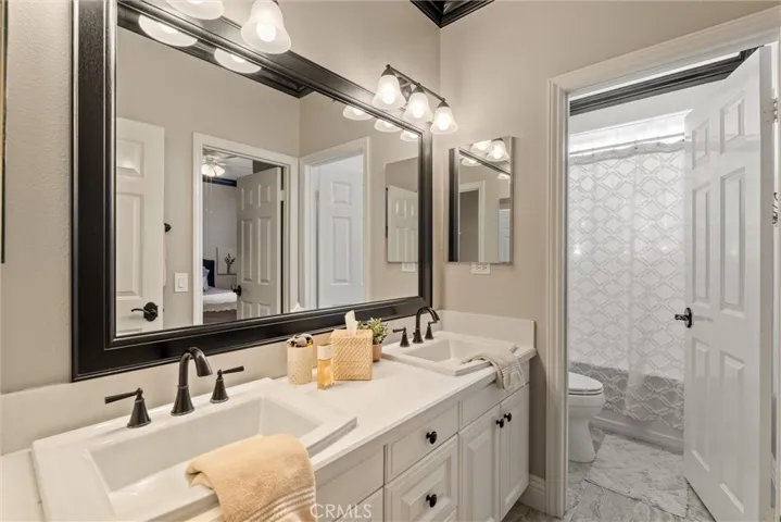 Jack & Jill Bathroom