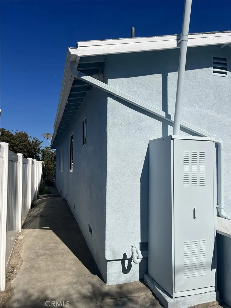 1612 W 71st, Los Angeles, California 90047 home-pic-13