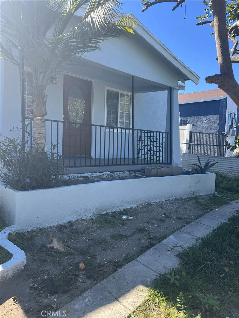 1612 W 71st, Los Angeles, California 90047 home-pic-21