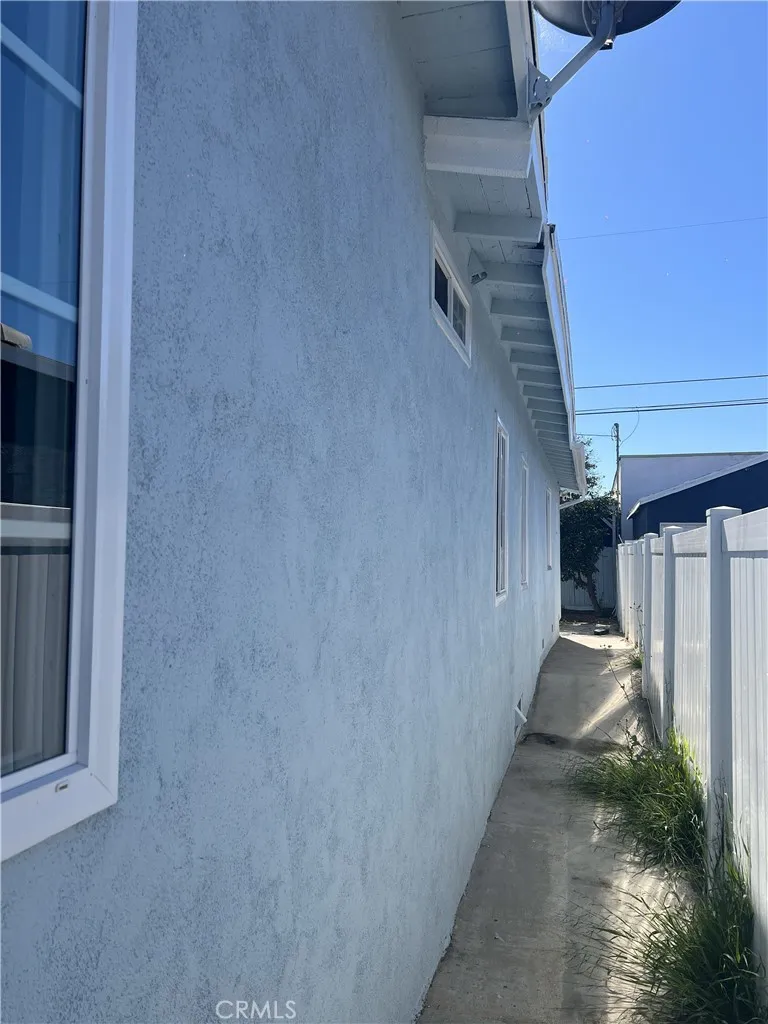 1612 W 71st, Los Angeles, California 90047 home-pic-14