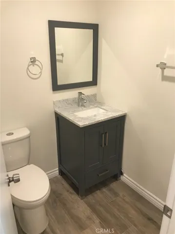 10210 Oklahoma Avenue B, Chatsworth, California 91311
