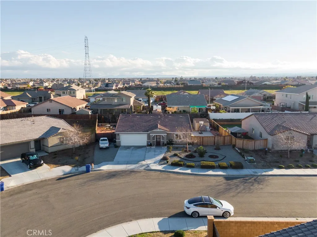 11461 Charlotte, Adelanto, California 92301 home-pic-3