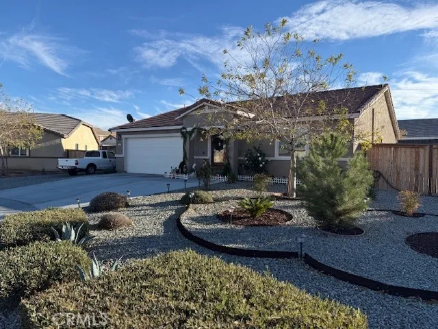 11461 Charlotte, Adelanto, California 92301 home-pic-2