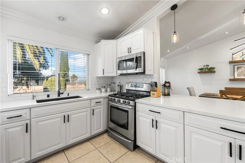 4565 Brisa, Palmdale, California 93551 home-pic-24