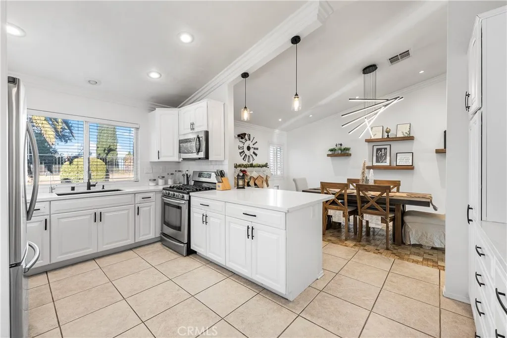 4565 Brisa, Palmdale, California 93551 home-pic-25