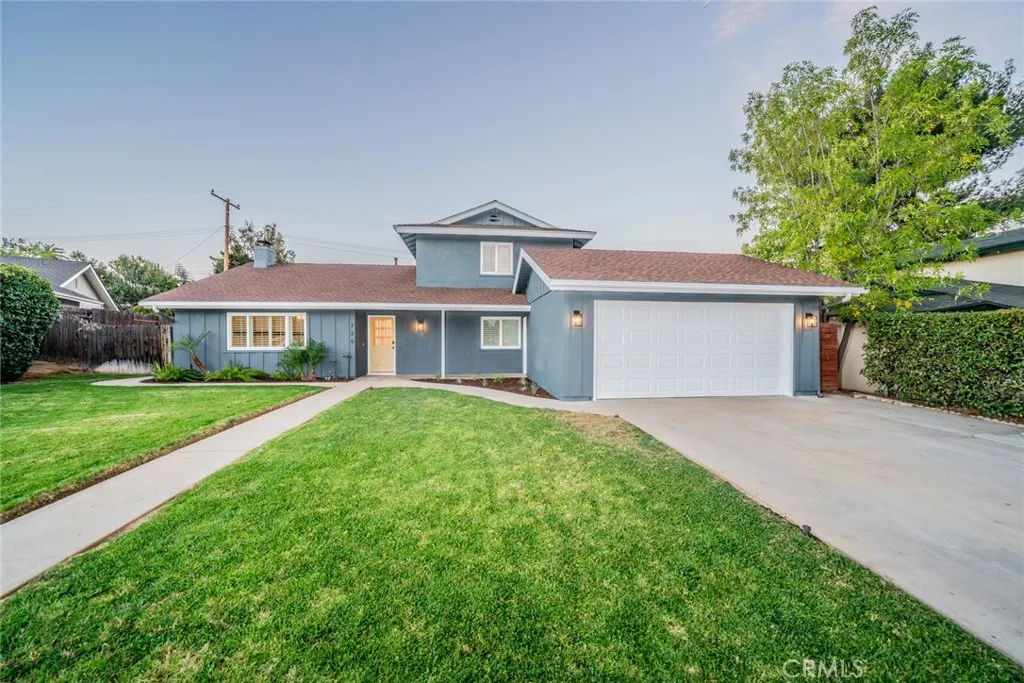 726 Robinhood, Redlands, California 92373 home-pic-1