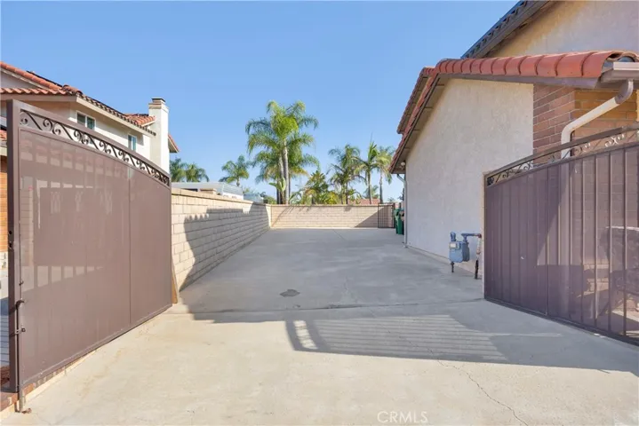 1247 Bridgeport, Corona, California 92882
